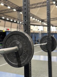 Kesävalmennukset kuntosali jääkiekkoilija kesäharjoittelu